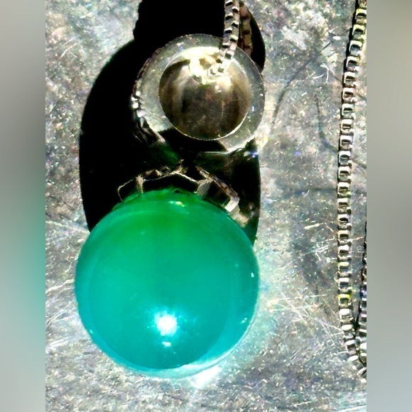 Sterling silver necklace Green Chalcedony, on box chain round pendant 1872 R - Picture 1 of 12